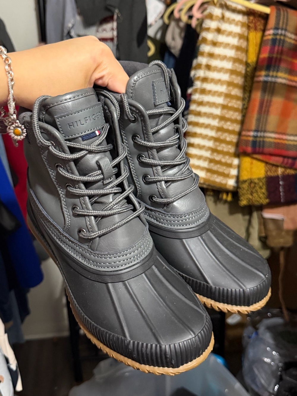 Tommy Hilfiger 🔥 Lace-Up Waterproof Duck Boots with Tan Sole